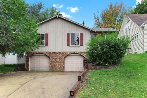 125 E Lake Street, Waconia, MN 55387