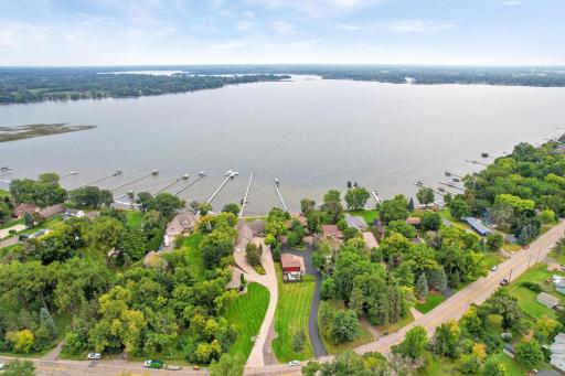 6631 N Shore Trail N, Forest Lake, MN 55025