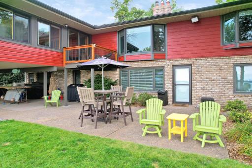 6631 N Shore Trail N, Forest Lake, MN 55025