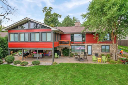6631 N Shore Trail N, Forest Lake, MN 55025