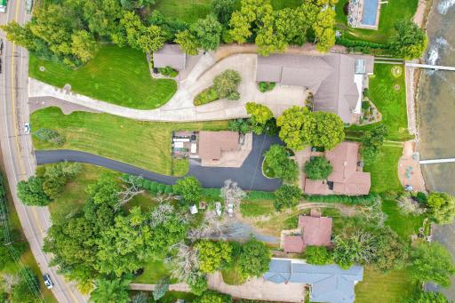 6631 N Shore Trail N, Forest Lake, MN 55025