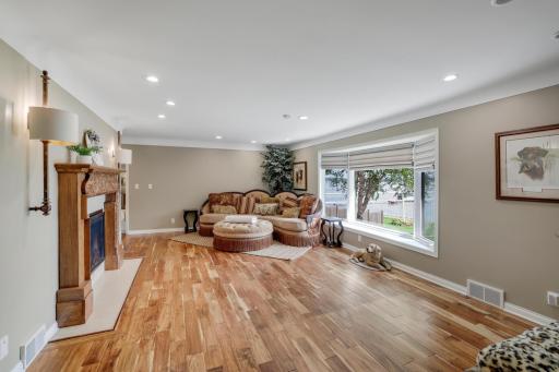 6631 N Shore Trail N, Forest Lake, MN 55025