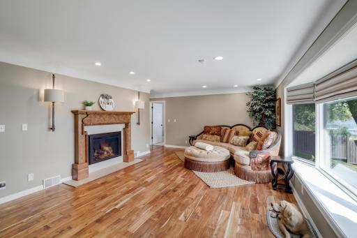 6631 N Shore Trail N, Forest Lake, MN 55025