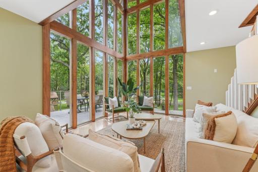 2404 Sherwood Hills Road, Minnetonka, MN 55305