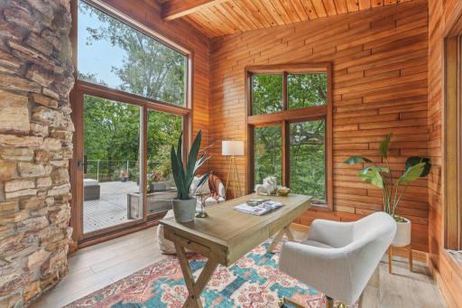 2404 Sherwood Hills Road, Minnetonka, MN 55305