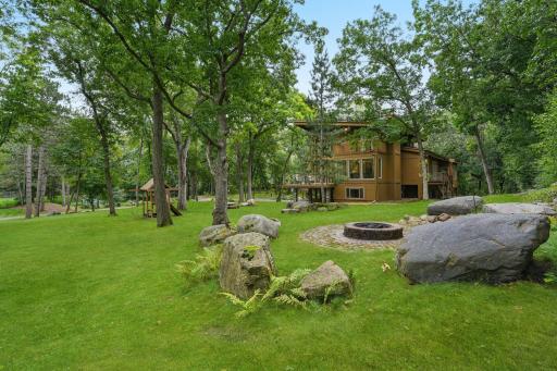 2404 Sherwood Hills Road, Minnetonka, MN 55305