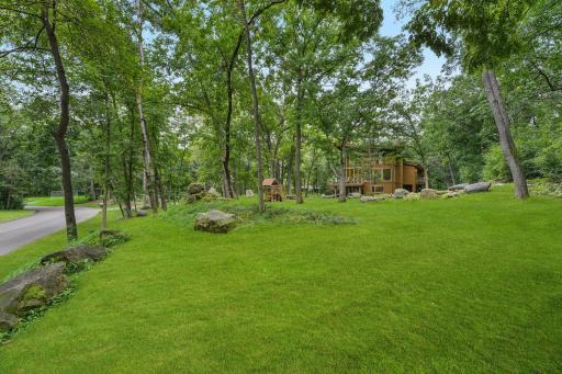 2404 Sherwood Hills Road, Minnetonka, MN 55305