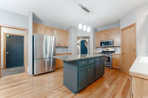 Photo for 18720 Kanabec Court, Lakeville, MN 55044 - listing #6787090 18720 Kanabec Court, Lakeville, MN 55044