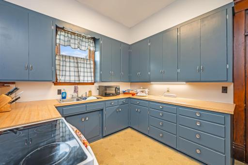 609 E 4th Street, Fairmont, MN 56031