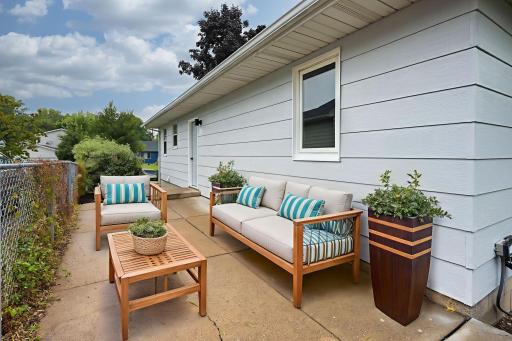1590 Minnehaha Avenue E, Saint Paul, MN 55106