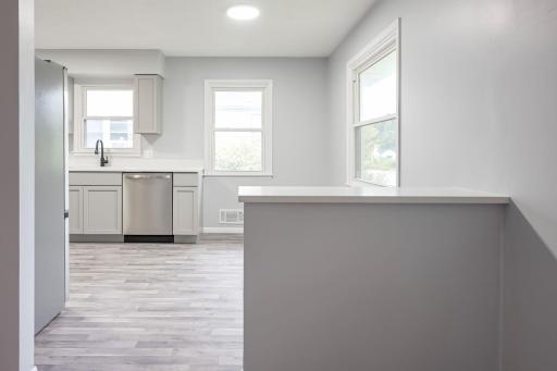 1590 Minnehaha Avenue E, Saint Paul, MN 55106