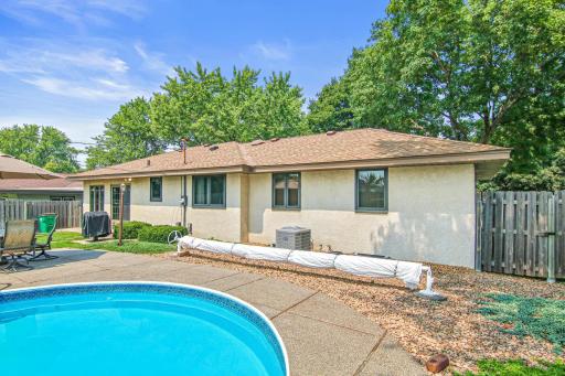 610 57th Avenue NE, Minneapolis, MN 55432