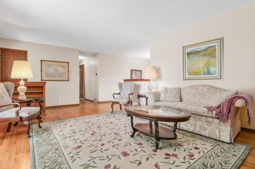 610 57th Avenue NE, Minneapolis, MN 55432