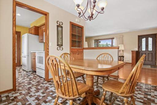 610 57th Avenue NE, Minneapolis, MN 55432