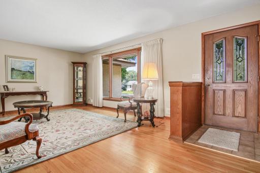 610 57th Avenue NE, Minneapolis, MN 55432