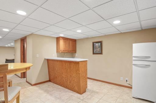 610 57th Avenue NE, Minneapolis, MN 55432