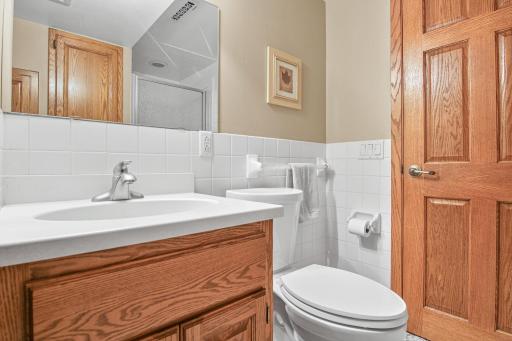 610 57th Avenue NE, Minneapolis, MN 55432