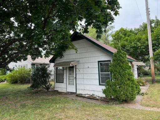 100 W Warburton Street, South Saint Paul, MN 55075