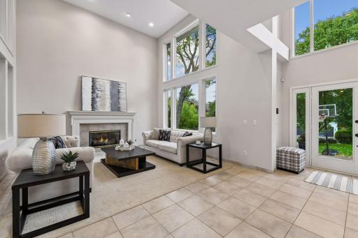 2323 Huntington Point Road W, Wayzata, MN 55391