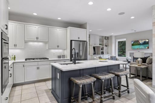 2323 Huntington Point Road W, Wayzata, MN 55391