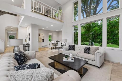 2323 Huntington Point Road W, Wayzata, MN 55391