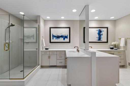2323 Huntington Point Road W, Wayzata, MN 55391