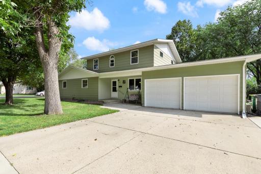 705 S 4th Street, Marshall, MN 56258