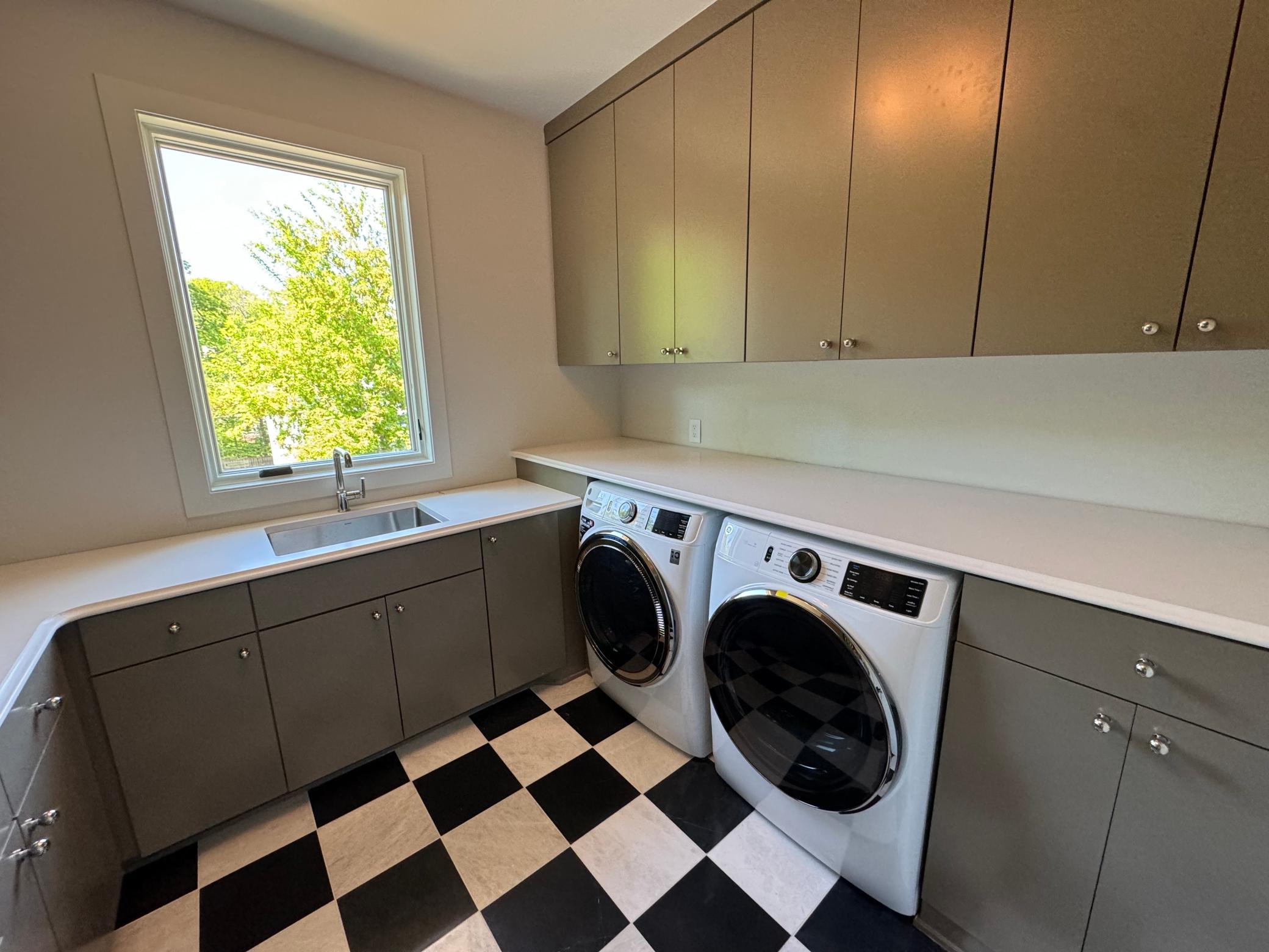 Upper level laundry