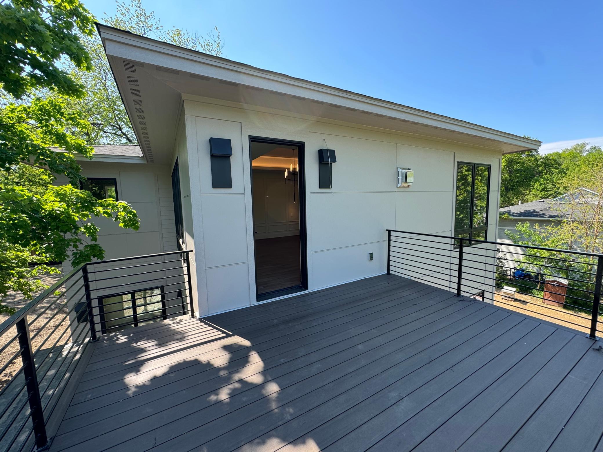 Master private deck