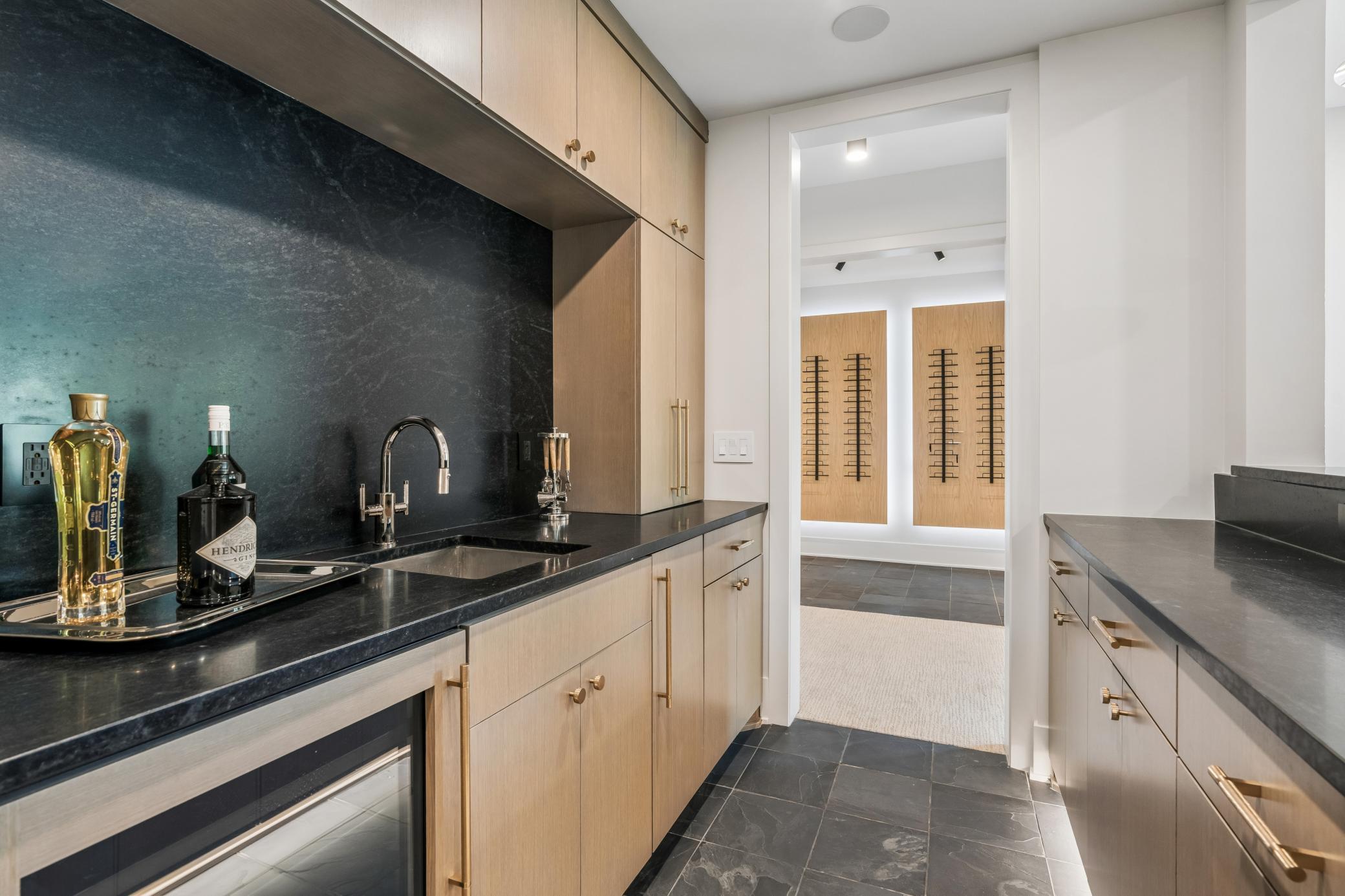 wet Bar, ice maker, beverage fridge