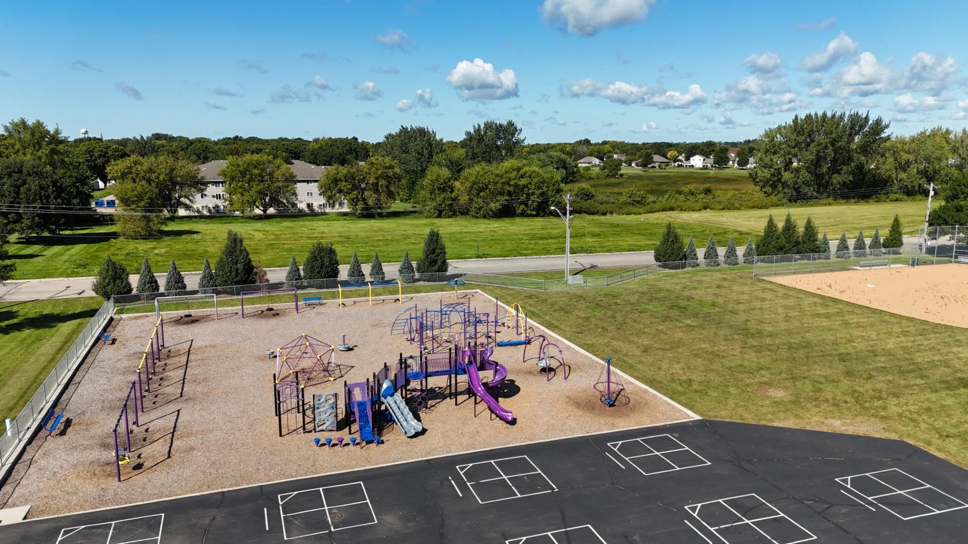 1801 Pryor Ave N thumbnail_DJI_20250907111219_0196_D.jpg