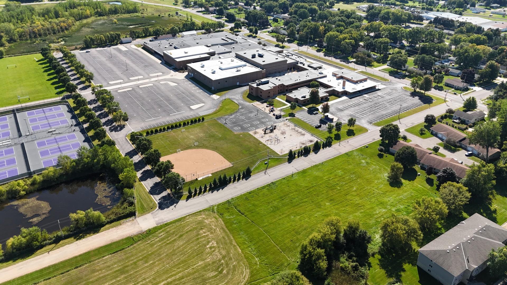 1801 Pryor Ave N thumbnail_DJI_20250907110551_0187_D.jpg