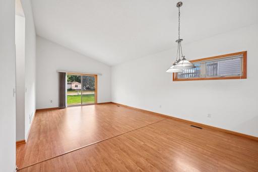 6-web-or-mls-Wyldwood Ln-S1809-010.jpg