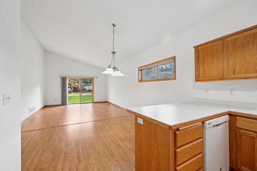 12-web-or-mls-Wyldwood Ln-S1809-019.jpg