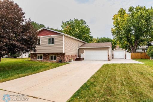 1519 30th Avenue S, Fargo, ND 58103