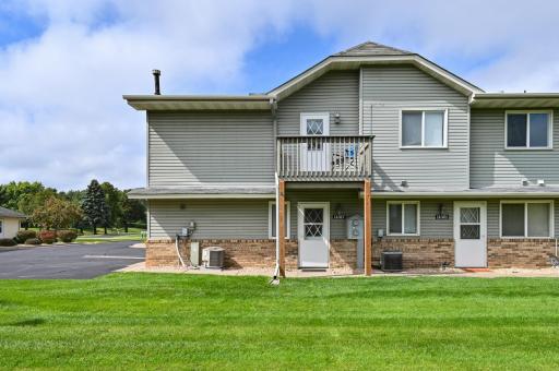 Well cared for townhome in the heart of Coon Rapids.