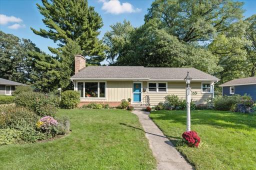 3916 Hampshire Avenue N, Minneapolis, MN 55427