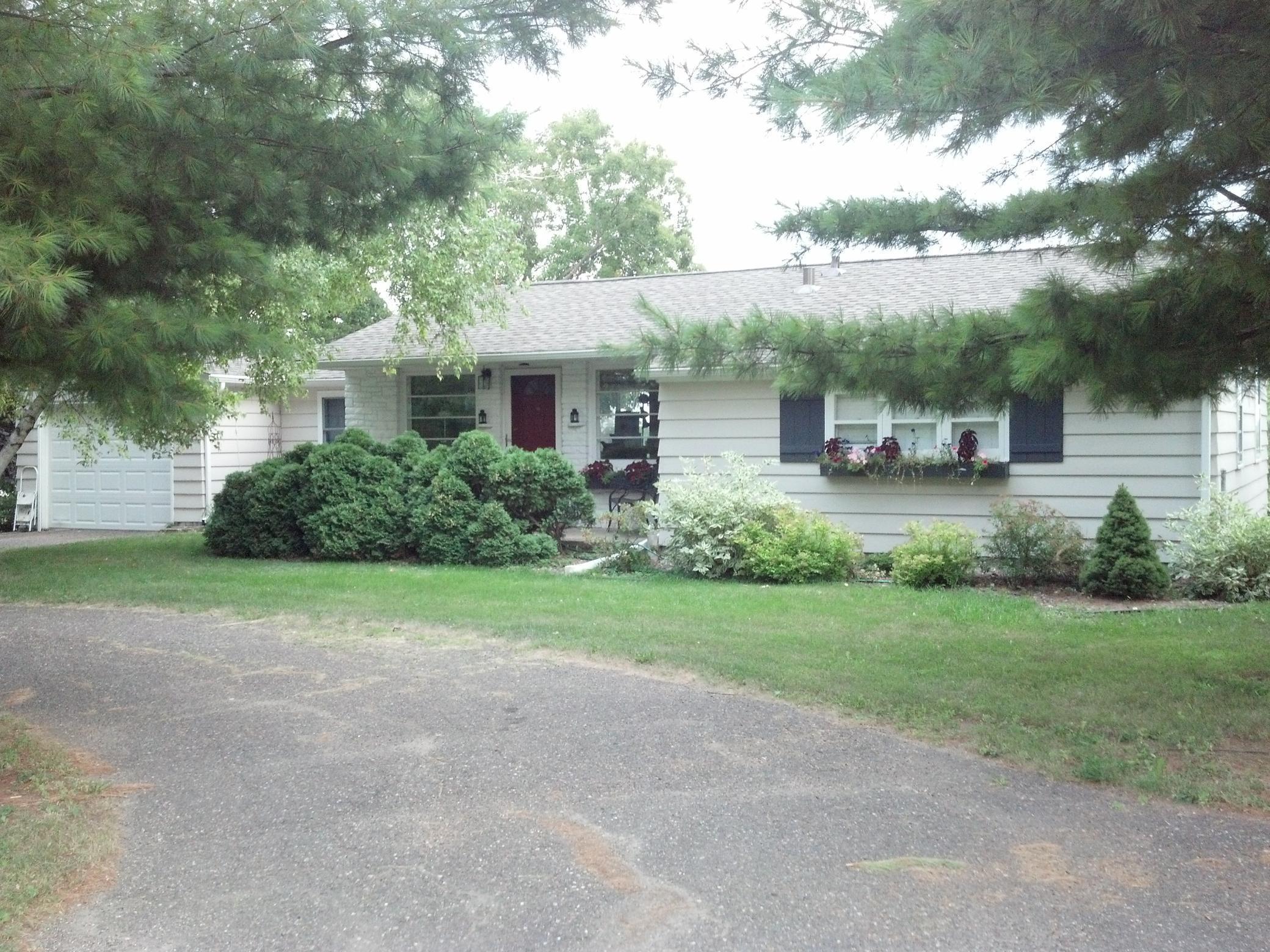 Guest House Pic front.jpg