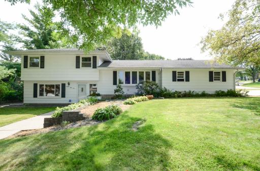 1651 Sioux Boulevard, Saint Paul, MN 55112