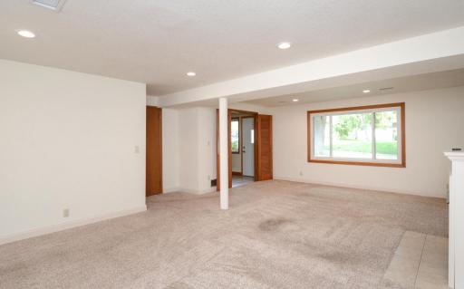 1651 Sioux Boulevard, Saint Paul, MN 55112