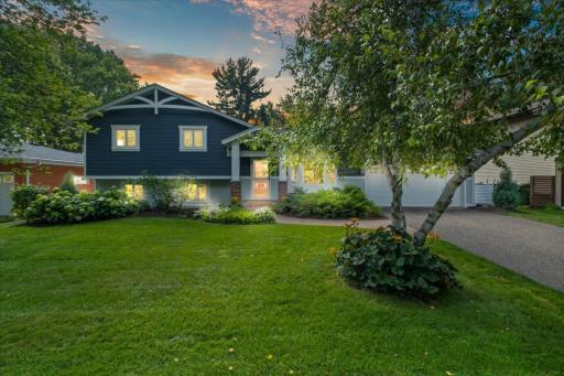 1451 18th Street NW, Saint Paul, MN 55112