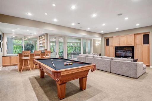 6314 Mcintyre Point, Minneapolis, MN 55439