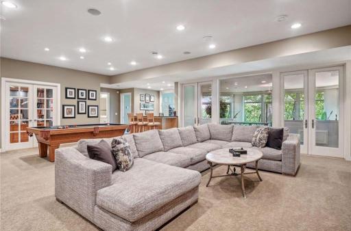 6314 Mcintyre Point, Minneapolis, MN 55439
