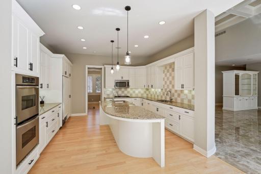 6314 Mcintyre Point, Minneapolis, MN 55439