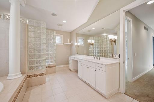 6314 Mcintyre Point, Minneapolis, MN 55439