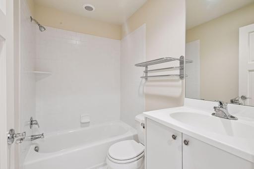 6314 Mcintyre Point, Minneapolis, MN 55439