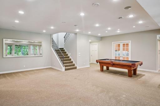 6314 Mcintyre Point, Minneapolis, MN 55439