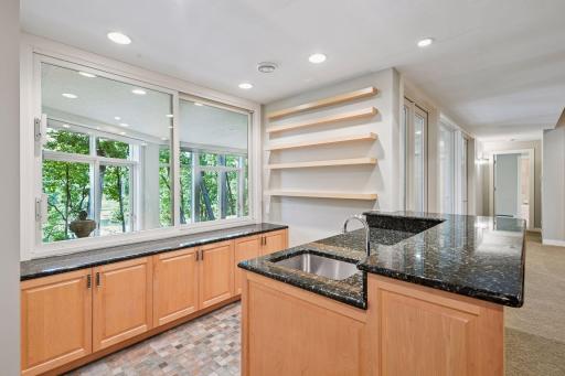 6314 Mcintyre Point, Minneapolis, MN 55439