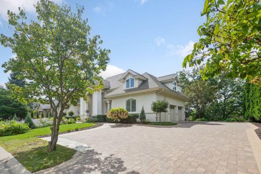 6314 Mcintyre Point, Minneapolis, MN 55439
