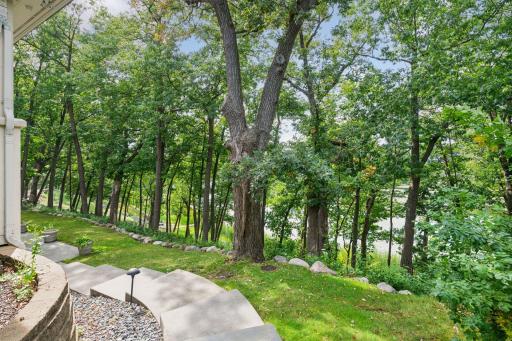 6314 Mcintyre Point, Minneapolis, MN 55439
